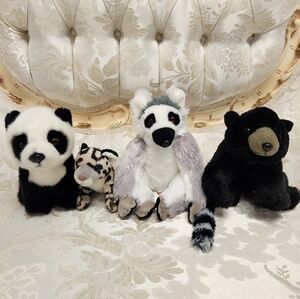 Wild Republic Adventure Planet Plush lot of 4 Zoo Stuffed Animal Toys